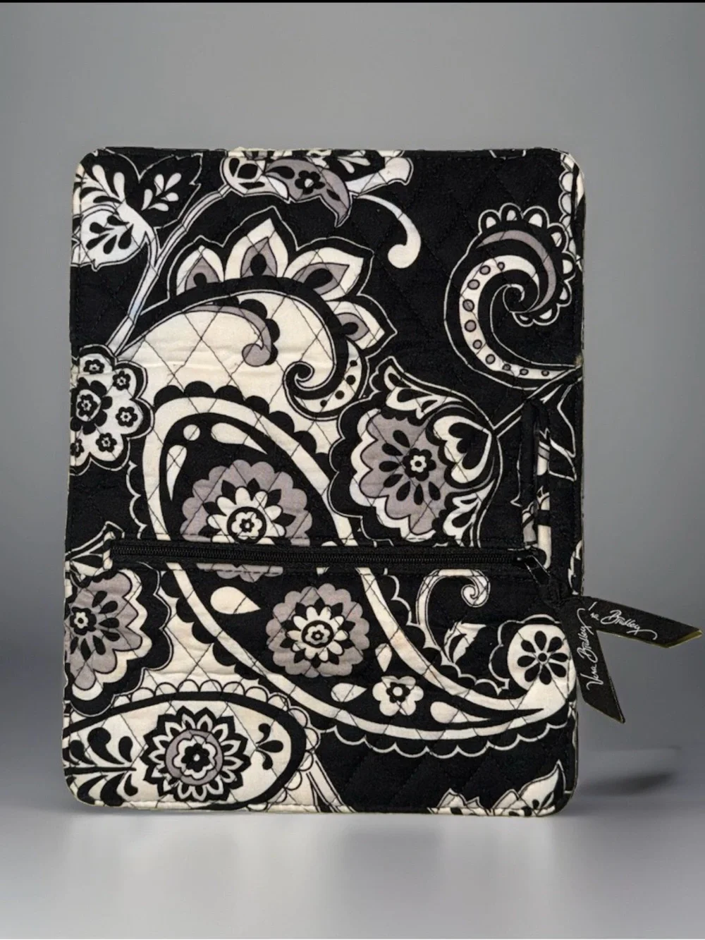 Vera Bradley Midnight Paisley Quilted Clutch Wallet Magnetic Closure Trifold XC